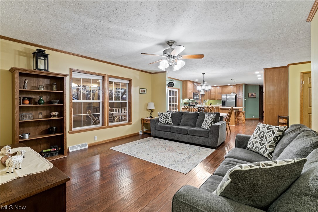 Connecticut Western Reserve La - Residential