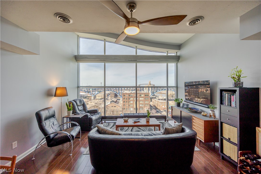 Stonebridge Plaza Condo - Residential