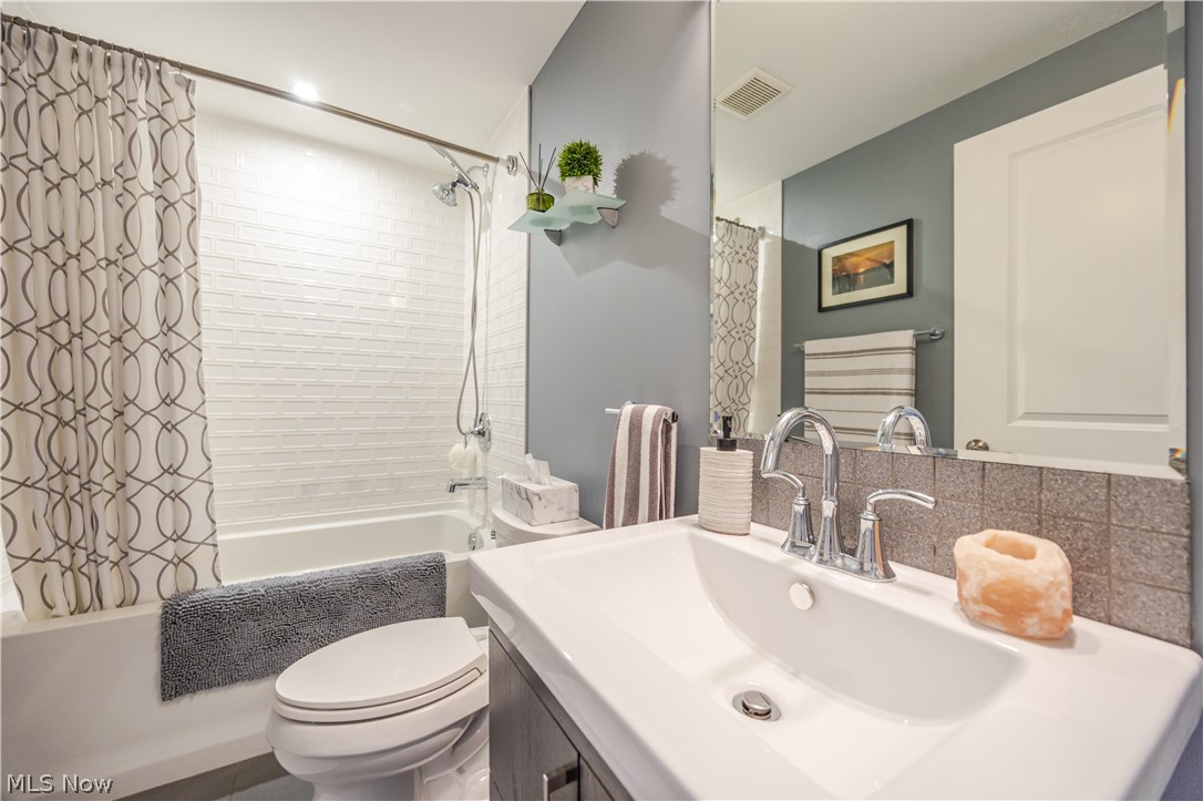 Stonebridge Plaza Condo - Residential