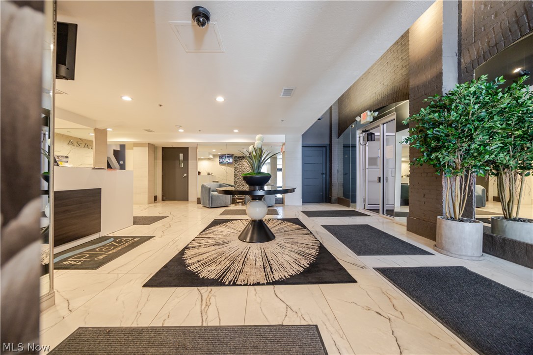 Stonebridge Plaza Condo - Residential