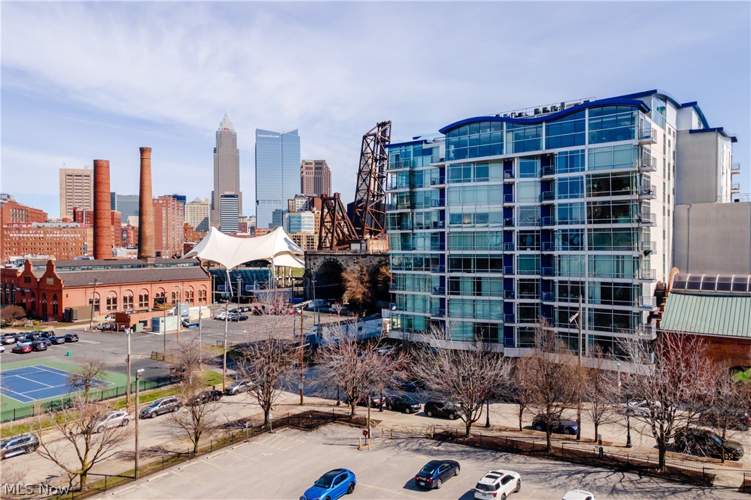 Stonebridge Plaza Condo - Residential