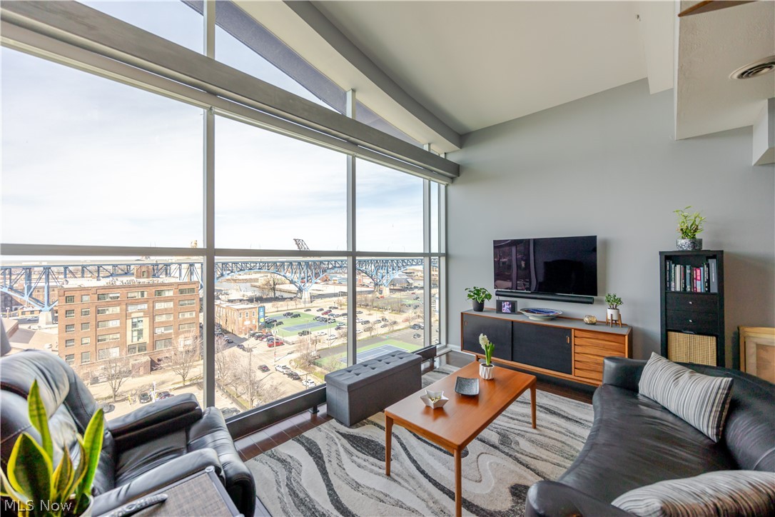 Stonebridge Plaza Condo - Residential