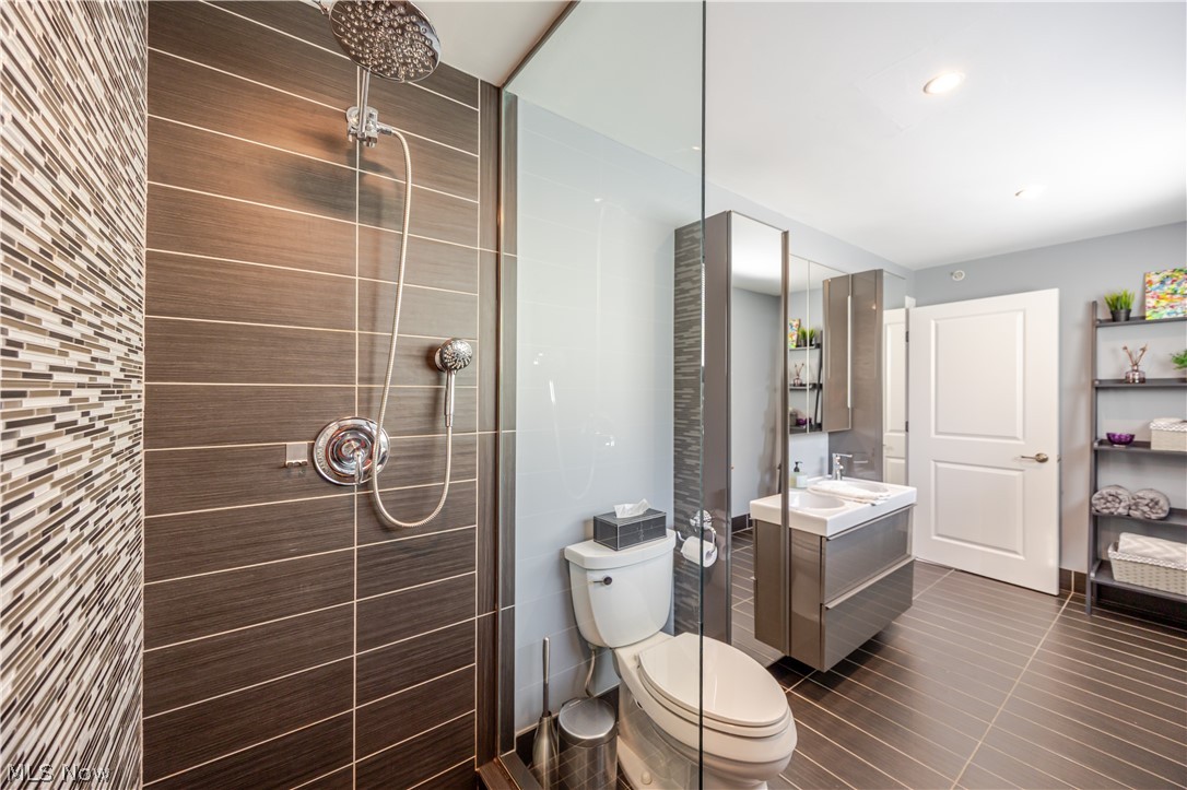 Stonebridge Plaza Condo - Residential