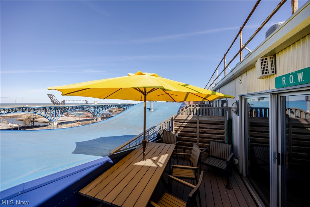 Stonebridge Plaza Condo - Residential