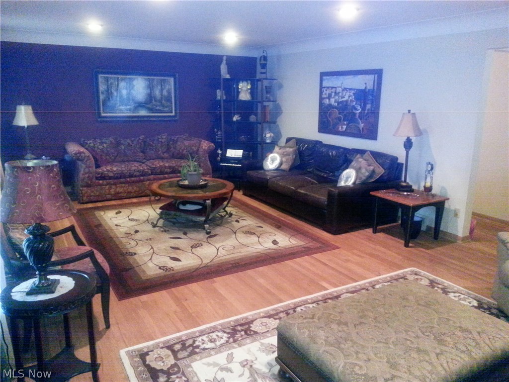 Sam Uhlin Pleasant Valley - Residential