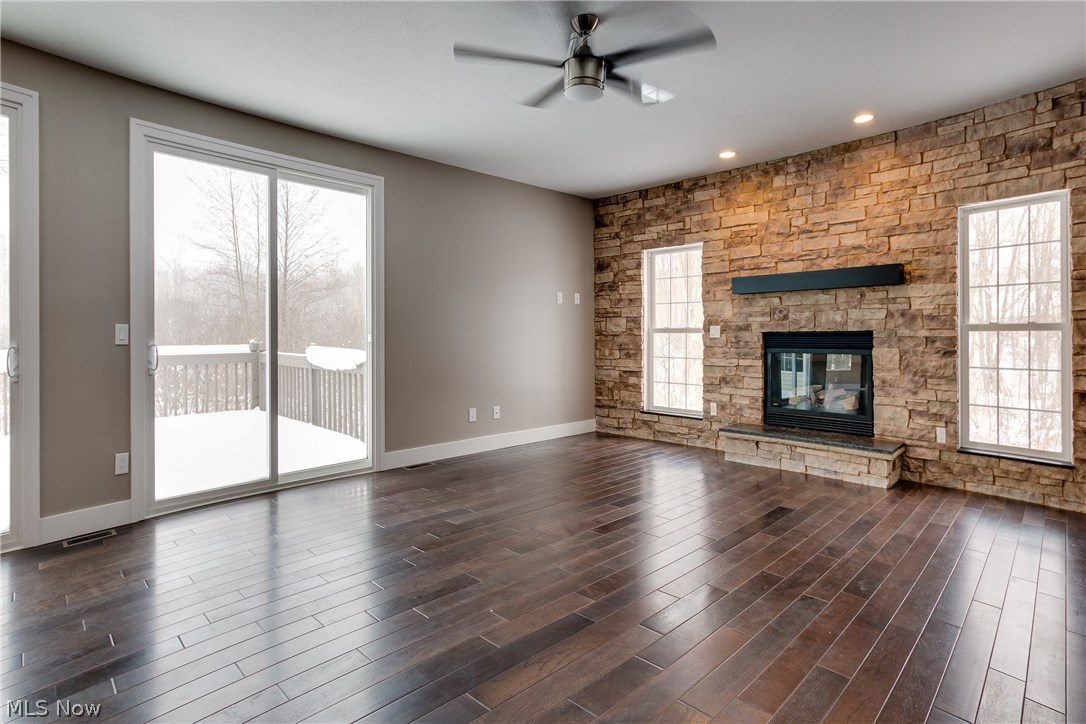 Laurel Springs - Residential