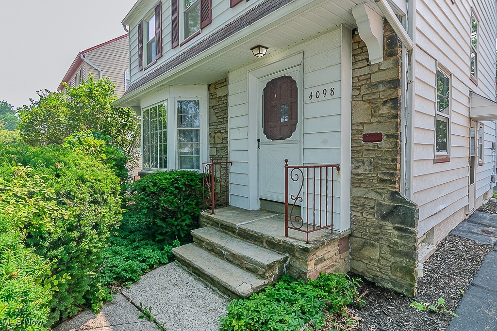 4098 Bushnell Road