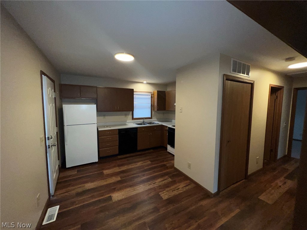 City/New Philadelphia - Residential Lease