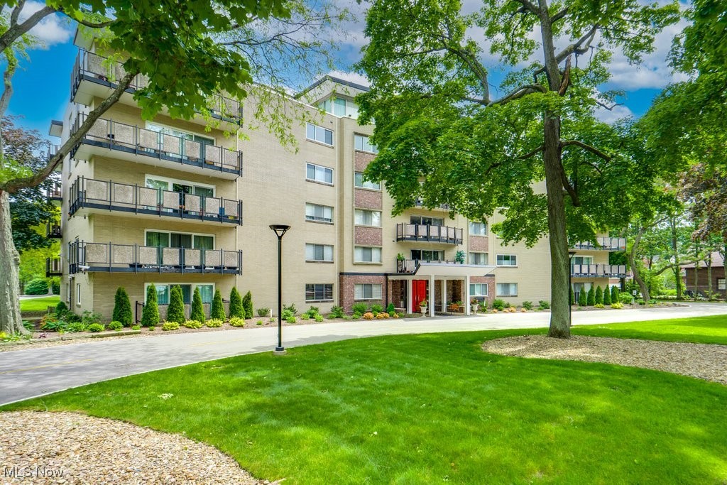 255 N Portage Path #213, Akron, Ohio image 5