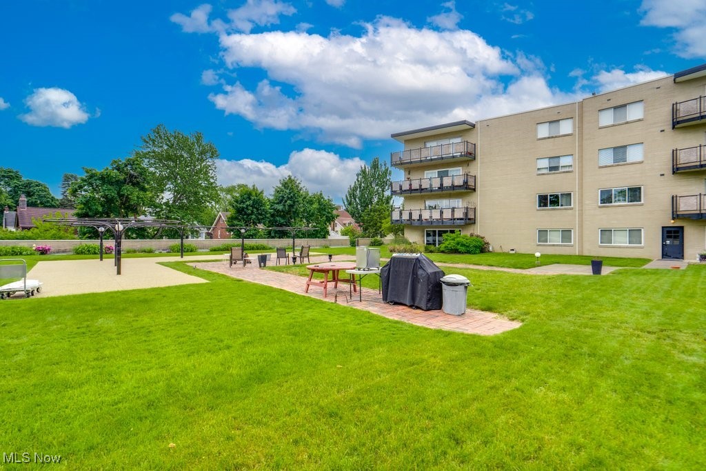 255 N Portage Path #213, Akron, Ohio image 9