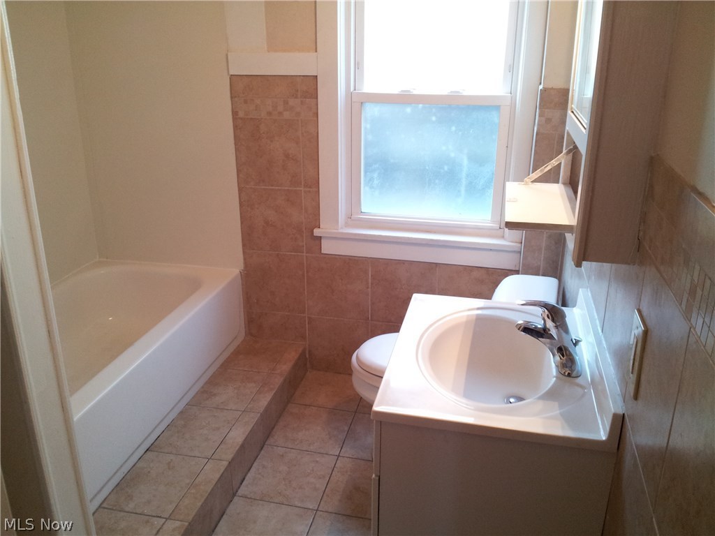 Edwards - Residential Lease