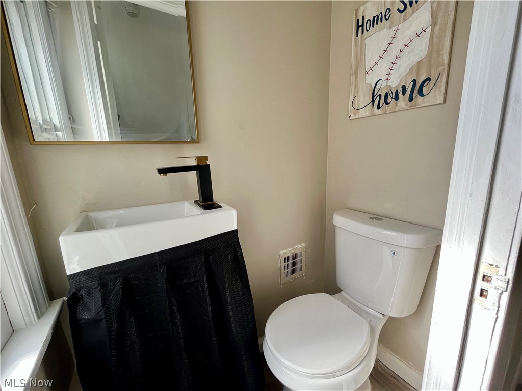 S H Klienman Realty Cos Shake - Residential