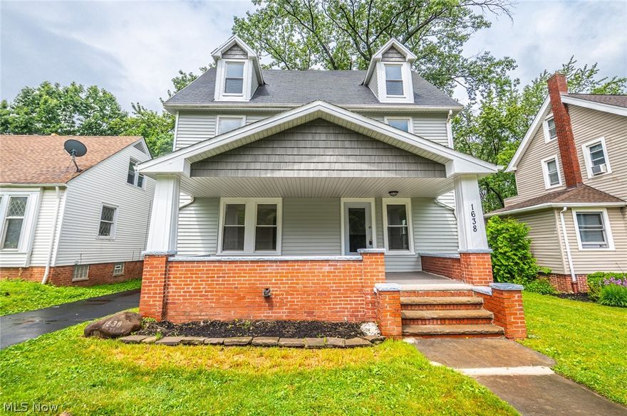 Welcome to 1638 South Taylor Rd! This home was renovated and remodeled from top to bottom! New vinyl siding, New windows, New modern paint colors, New gorgeous white kitchen with granite countertops, stainless steel appliances, and ceramic tiles floor. Updated half bathroom off the kitchen.  All new plumbing, new water heater, and newly built 2 car garage! Beautifully finished hardwood floors throughout. 
This home boasts FIVE bedrooms plus one bonus room.  3 bedrooms on second floor plus a full updated beautiful bathroom. Third floor includes an additional 2 spacious bedrooms.  The large backyard is an added bonus to the home. Home is POS compliant. Schedule your showing today!