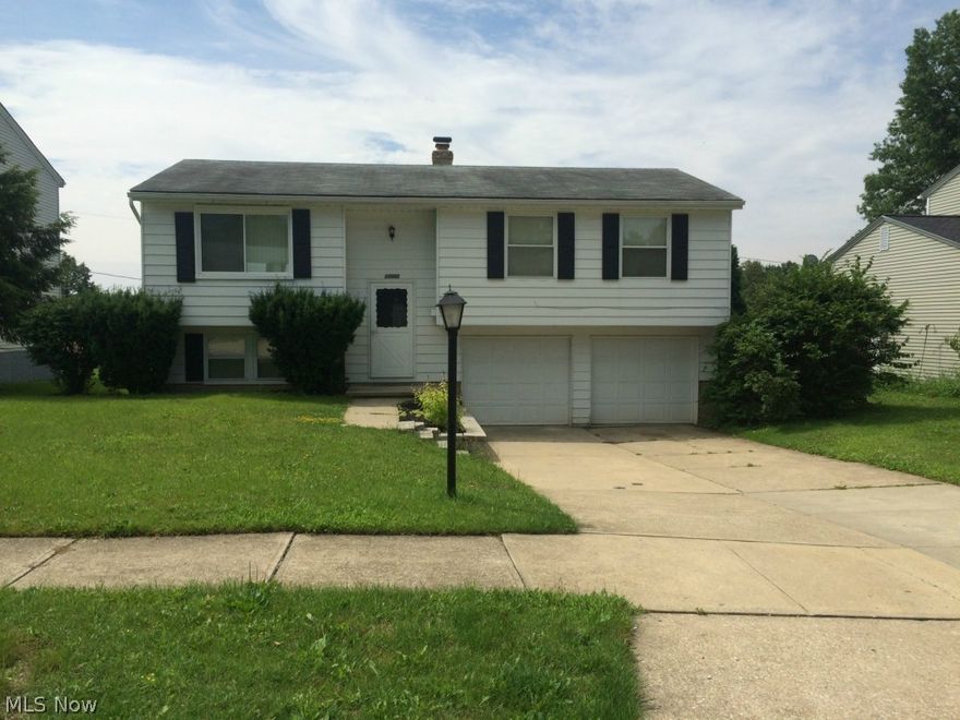 Welcome to this charming 3 bedroom 1 1/2 bath bi-level that has plenty of curb appeal. Nice kitchen with plenty of counter space, dishwasher and vinyl flooring with sliding door leading out to the deck. Large family room in the basement with half bath. Home is in good condition. Short Sale! Make an offer.