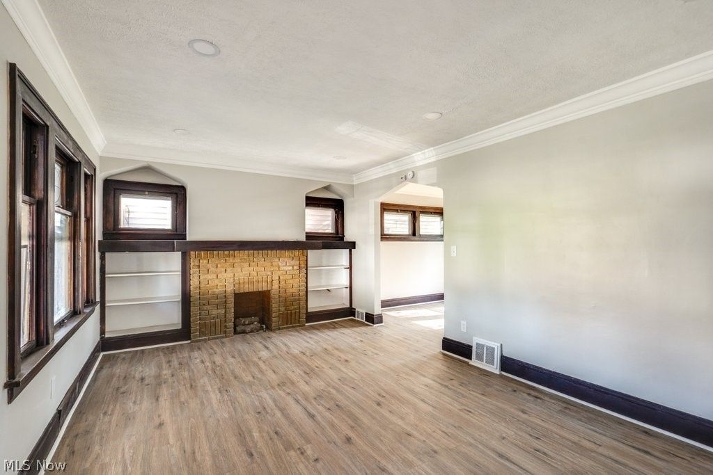 Photo of 3375 E 113th Street, Cleveland, OH 44104 (MLS # 5203181)