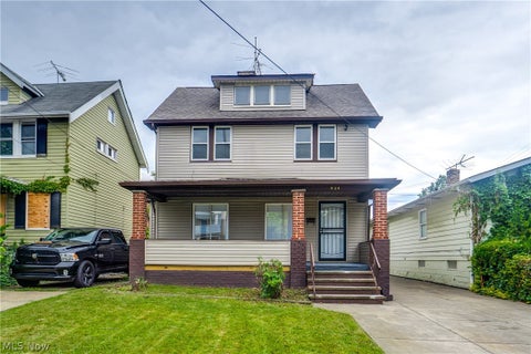 Homes For Rent - 934 Royal Road<br/> Cleveland, OH 44110