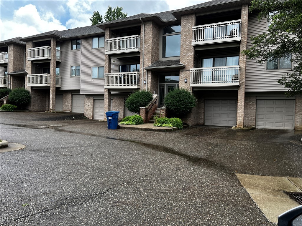 3800 Rosemont Boulevard 116D