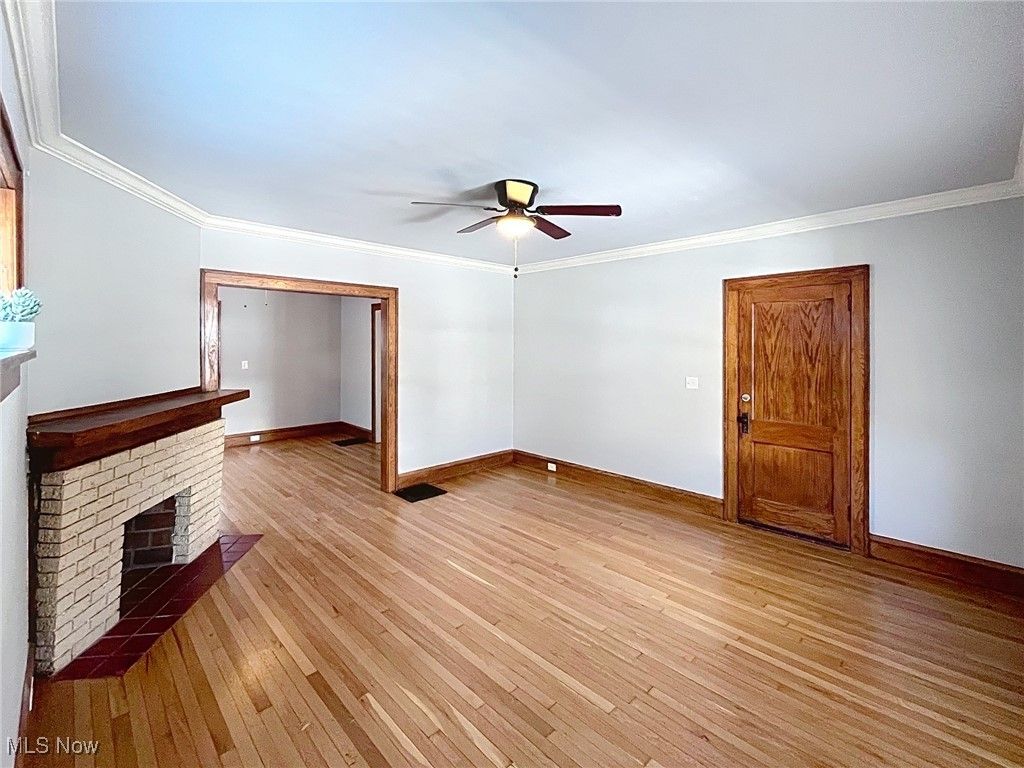 Photo of 1307 Edanola Avenue, Lakewood, OH 44107 (MLS # 5182211)