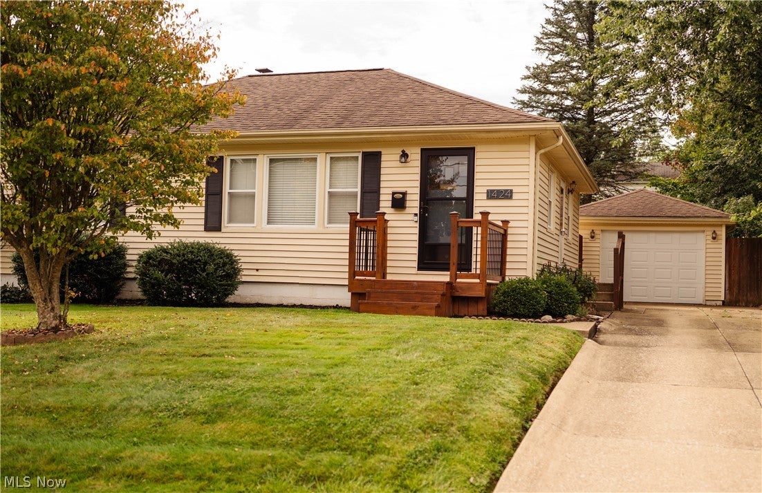 1424 Maple Street