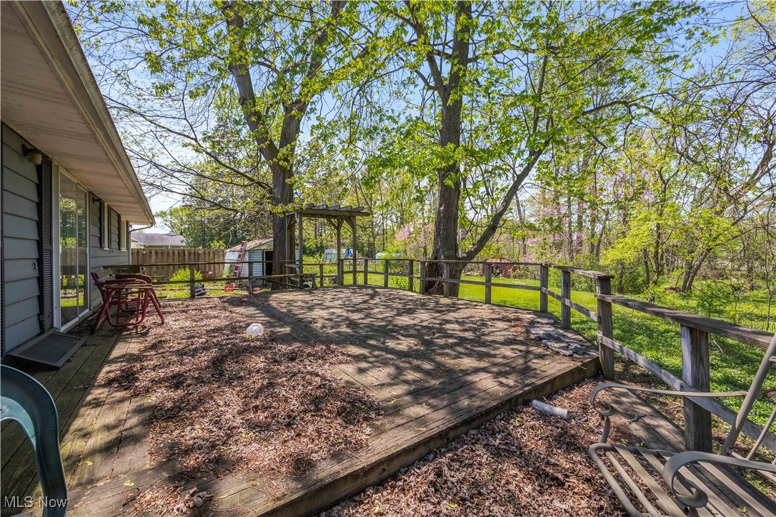 6486 Charles Road, North Olmsted, Ohio image 4