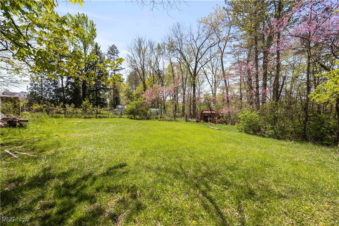 6486 Charles Road, North Olmsted, Ohio image 10