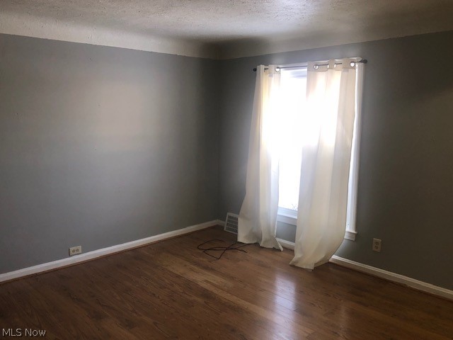 Bungalow 04 - Residential