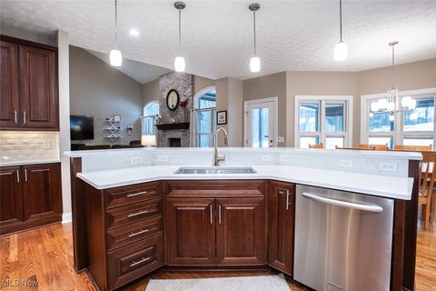 Tiny photo for 355 Wakefield Run Boulevard, Hinckley, OH 44233 (MLS # 5178345)