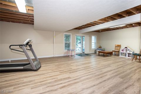 Tiny photo for 355 Wakefield Run Boulevard, Hinckley, OH 44233 (MLS # 5178345)