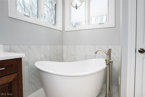 Tiny photo for 355 Wakefield Run Boulevard, Hinckley, OH 44233 (MLS # 5178345)