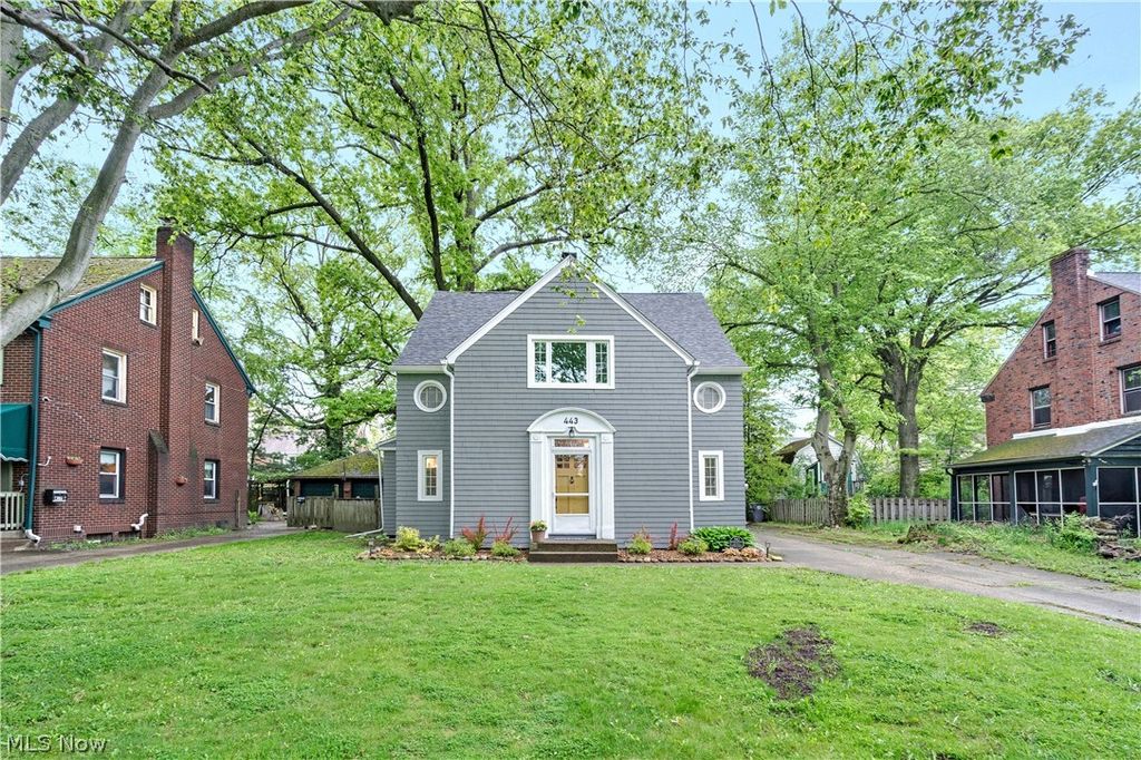 Photo of 443 Madera Avenue, Youngstown, OH 44504 (MLS # 5211039)