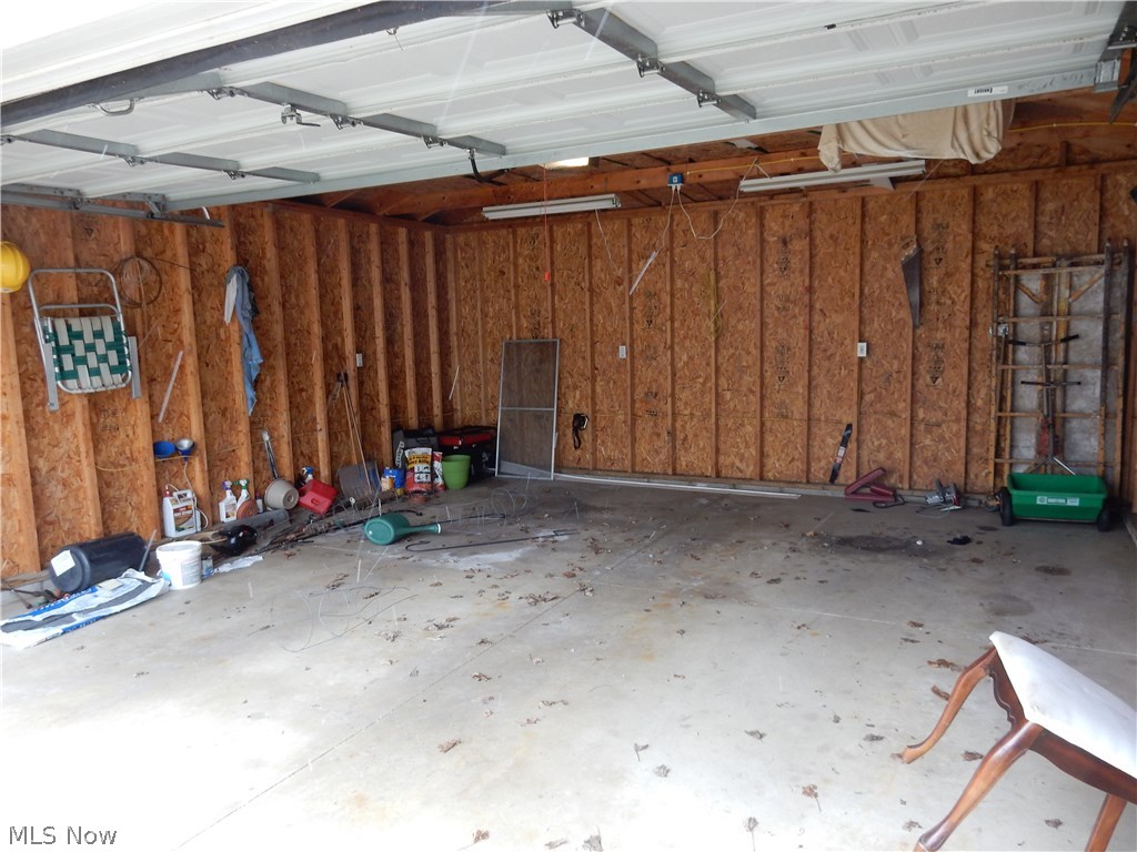 East Akron Terrace - Residential