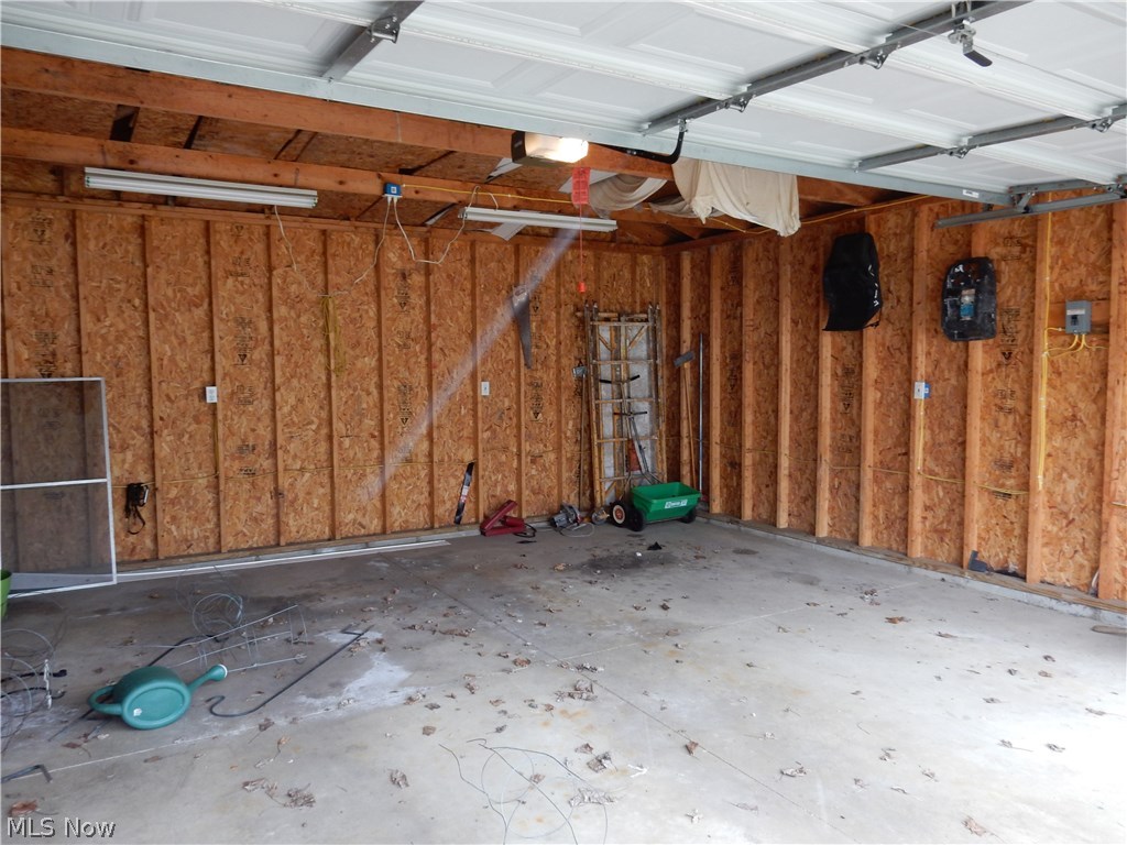 East Akron Terrace - Residential