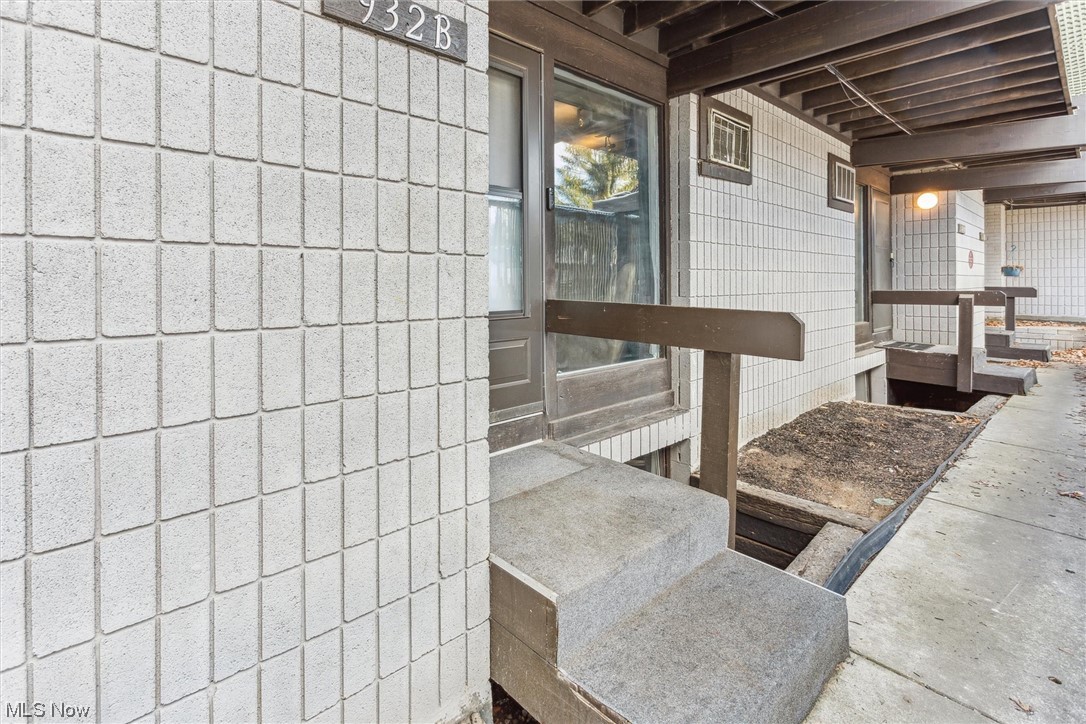 Timber Top Condo - Residential