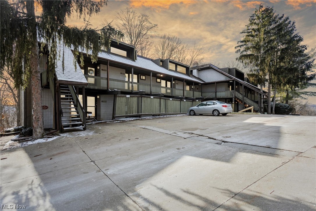 Timber Top Condo - Residential