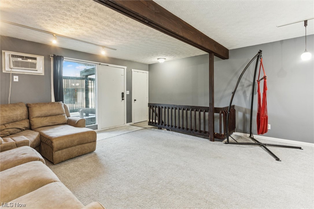 Timber Top Condo - Residential