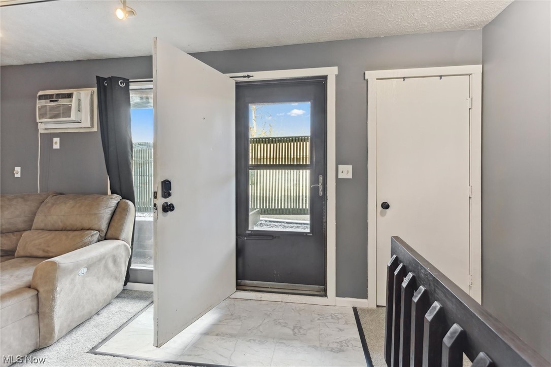 Timber Top Condo - Residential