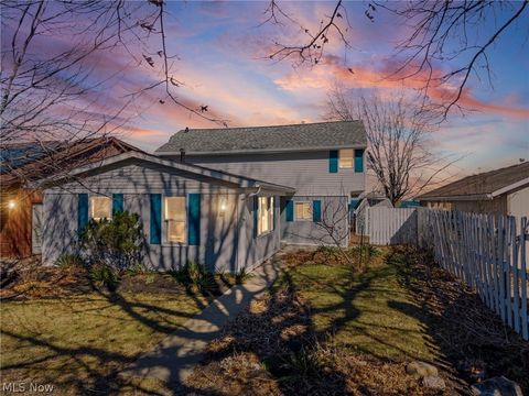 Homes For Sale - 3708 Edgewater Drive<br/> Vermilion, OH 44089