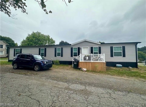 Homes For Sale - 511 Jefferson Street<br/> Salineville, OH 43945