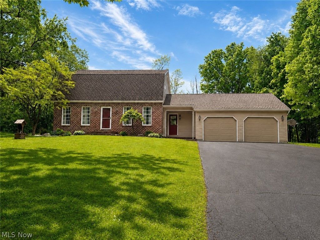 Photo of 6155 Gibson Road, Canfield, OH 44406 (MLS # 5211987)