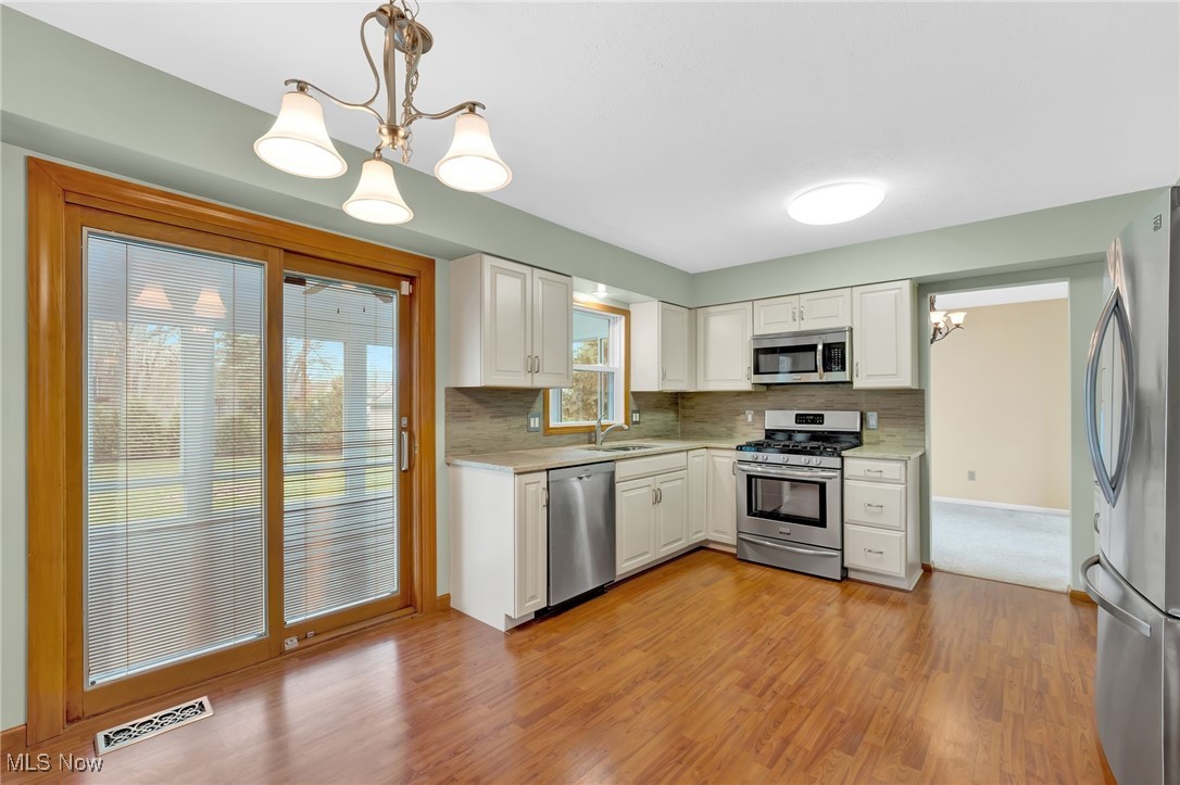 4214 Tallwood Court, North Olmsted, Ohio image 13