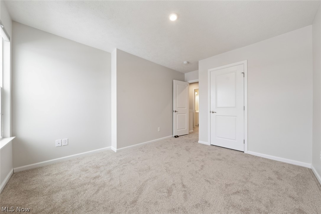 Reserve At Winfield Farms Sub - Residential