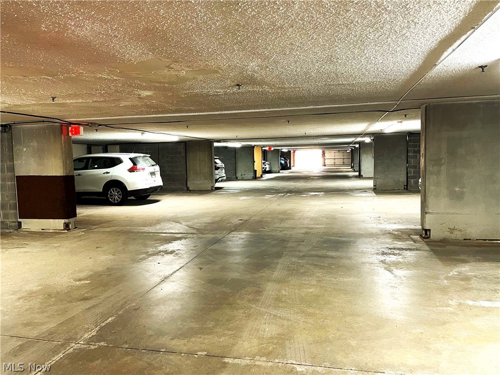 Woodhawk Club Condos 07 - Residential