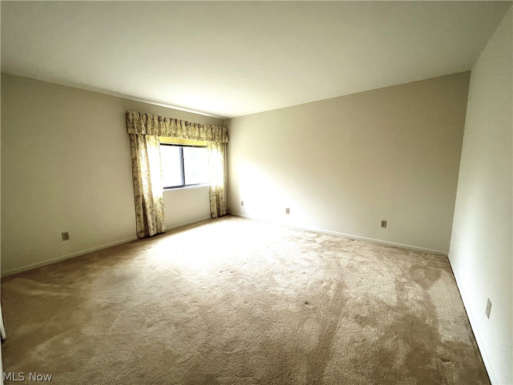 Woodhawk Club Condos 07 - Residential