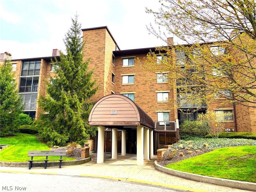 Enjoy easy living on the 3rd floor of this ranch-style condo with an elevator! Desirable Woodhawk Gated Community & secured building will give you peace of mind! Immaculate and well cared for throughout. Open concept Living Room and Dining rooms are ideal for entertaining! Warm up by the woodburning FPLC during chilly nights. Relax bug-free with a cool beverage on the hot summer nights in the screened-in porch with scenic views! Huge ceramic tiled, kitchen offers ample cupboards and counter-space with substantial, sun-lit eat-in area! Expansive Owner's bedroom with walk-in closet and private full bath! Good sized 2nd bedroom and possible 3rd bedroom adjoins the main Living room and would be perfect for home office or hobby room! Convenient En-Suite Laundry where Washer & Dryer convey! Bring your decorating ideas, if you will... this retreat is ready for transformation into today's style! Enjoy the wonderful amenities of Woodhawk: Pool, Party Room, Fitness Center, Tennis and additional