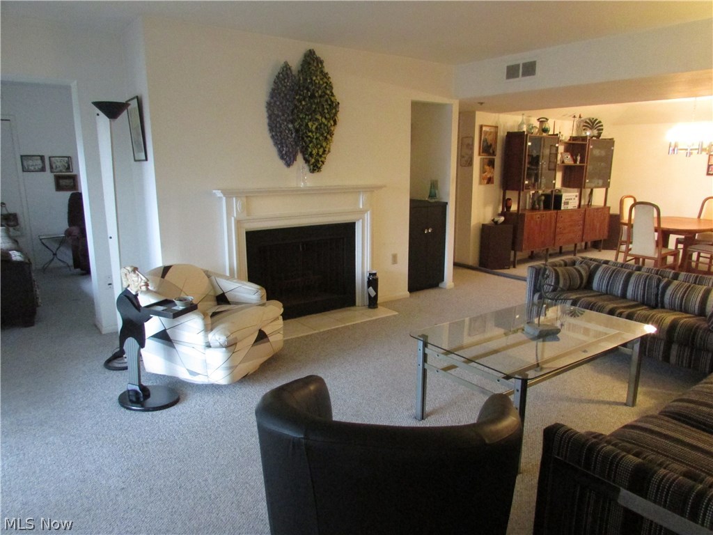 Woodhawk Club Condo - Residential