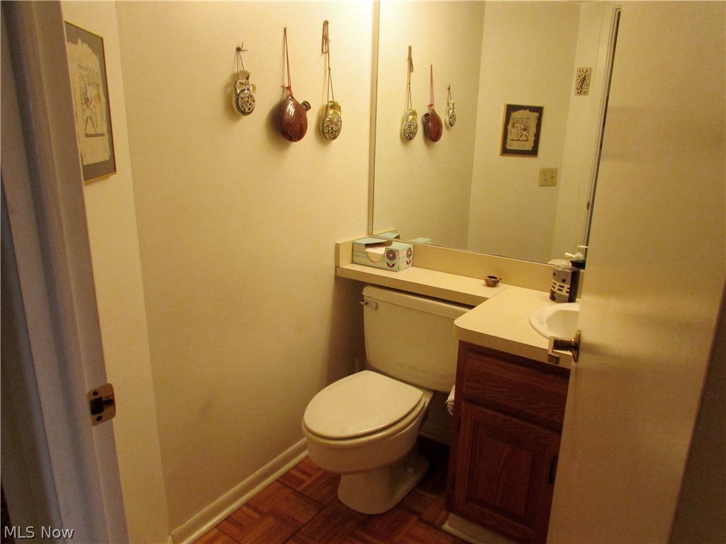 Woodhawk Club Condo - Residential