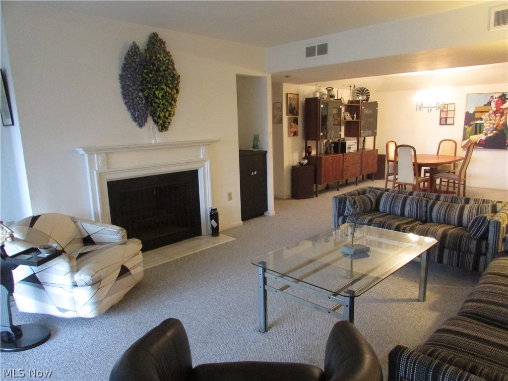Woodhawk Club Condo - Residential