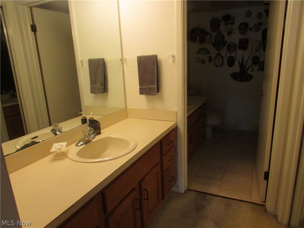 Woodhawk Club Condo - Residential