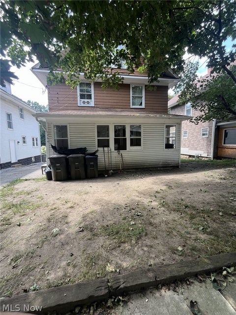 Homes For Sale - 1264 Pondview Avenue<br/> Akron, OH 44305