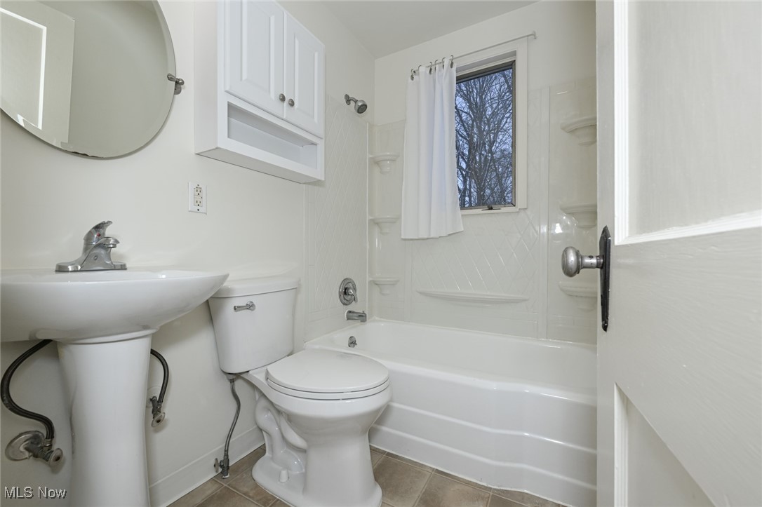 Zeller Court - Residential